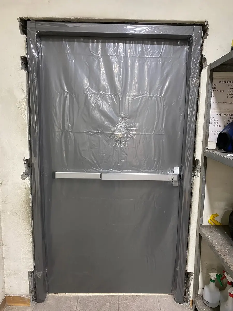 基隆市防火門安裝施工實績照片 1