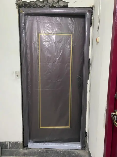 新北市三重區單玄關門安裝施工實績照片