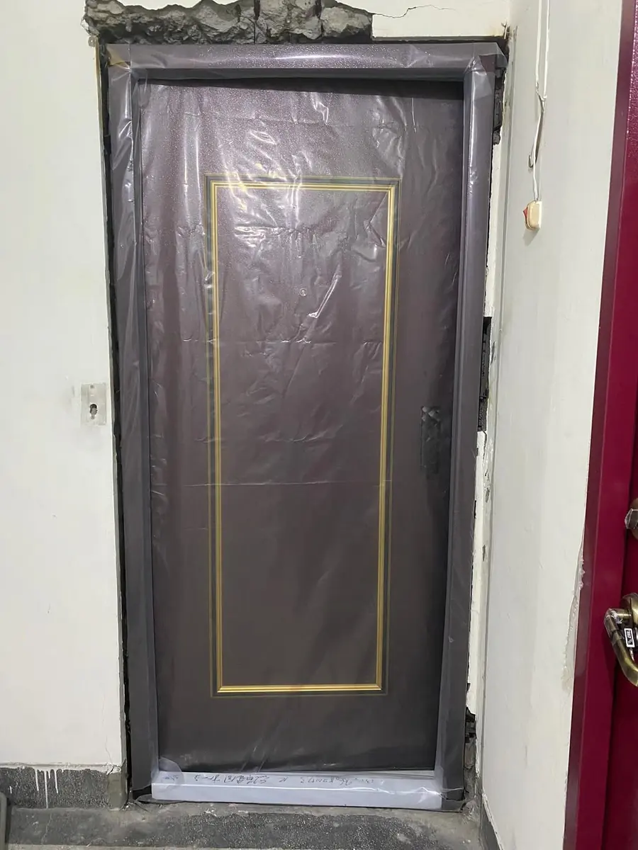 新北市三重區單玄關門安裝施工實績照片