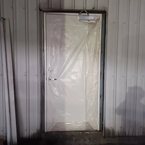 新北市泰山區防火門安裝施工實績照片 1