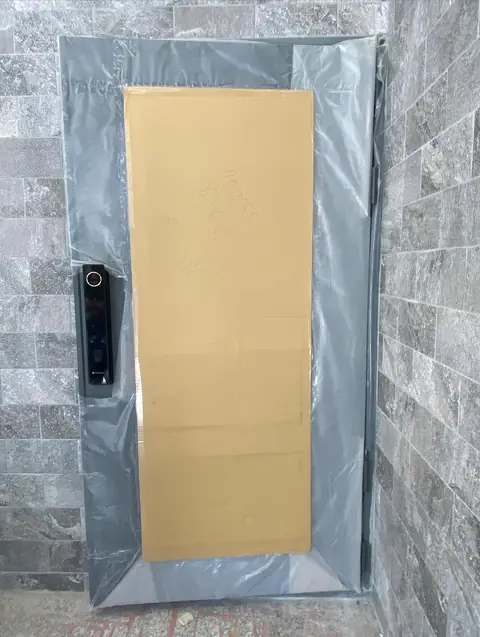 新北市鶯歌區單玄關門安裝施工實績照片 1