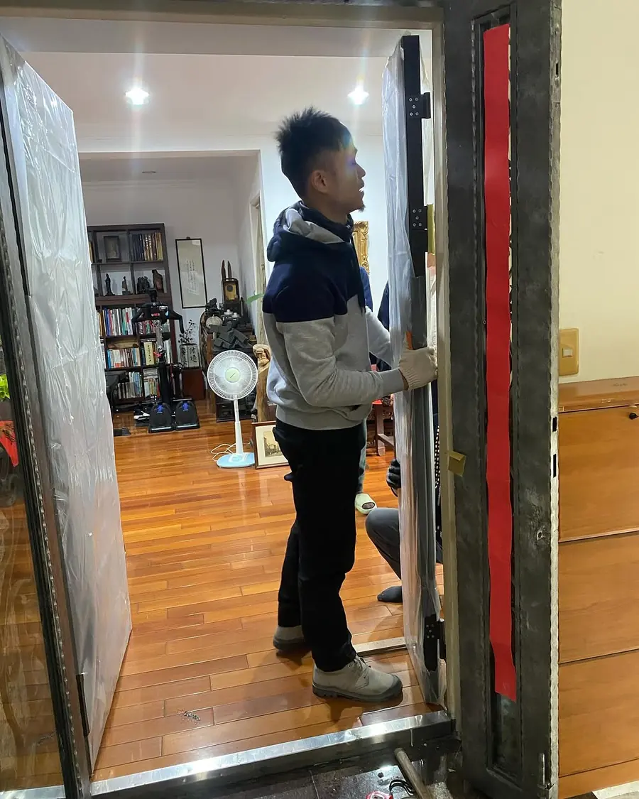 新北市土城區子母門安裝施工實績照片 3