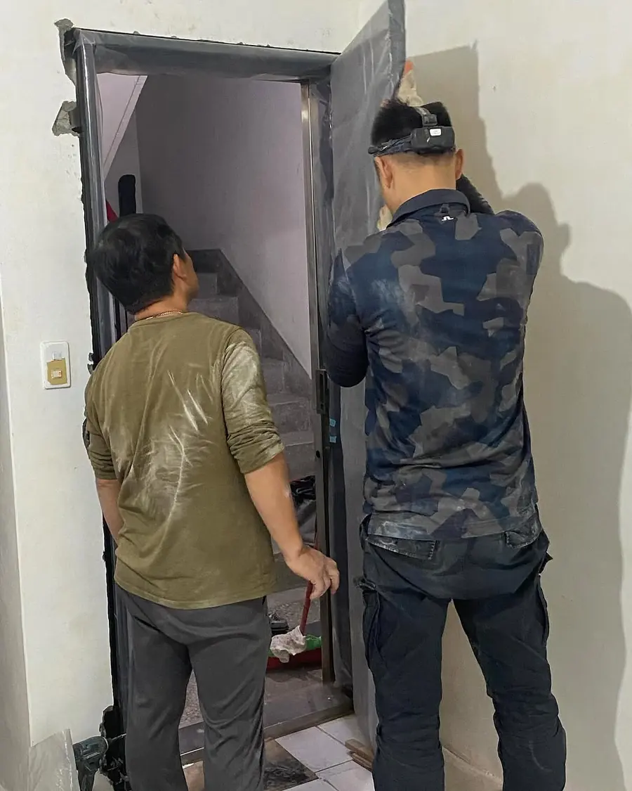 新北市板橋區單玄關門安裝施工實績照片 3