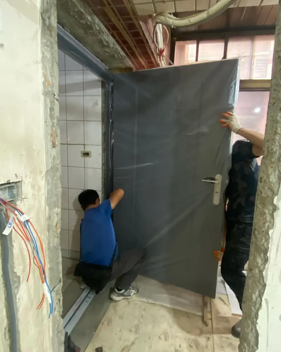 新北市土城區單玄關門安裝施工實績照片 5