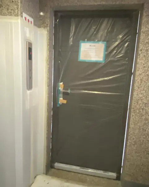 台北市單玄關門安裝施工實績照片 1