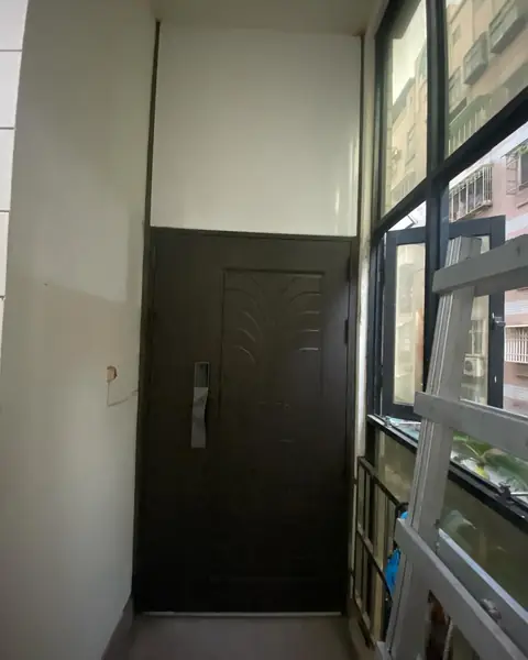 新北市新莊區子母門安裝施工實績照片 1