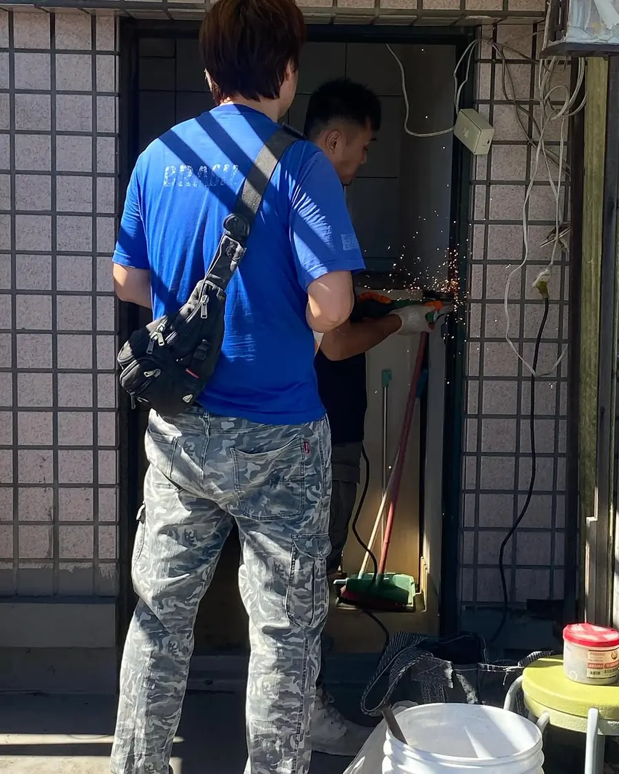 新北市永和區防火門舊門拆除實績照片 3
