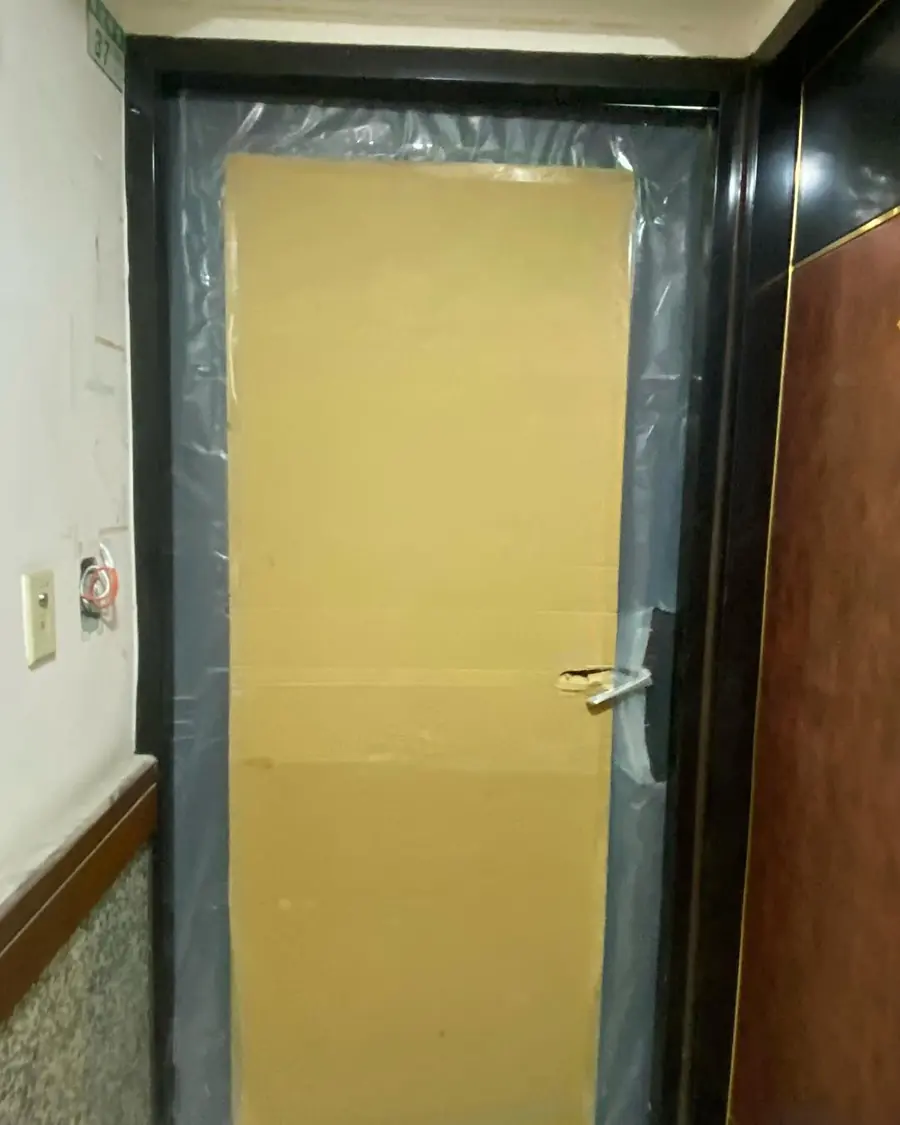 新北市三重區單玄關門安裝施工實績照片 3