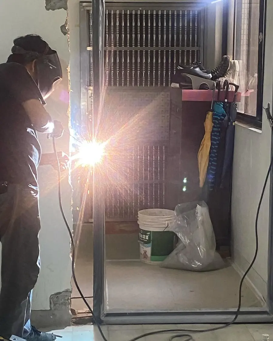 台北市單玄關門安裝施工實績照片 4