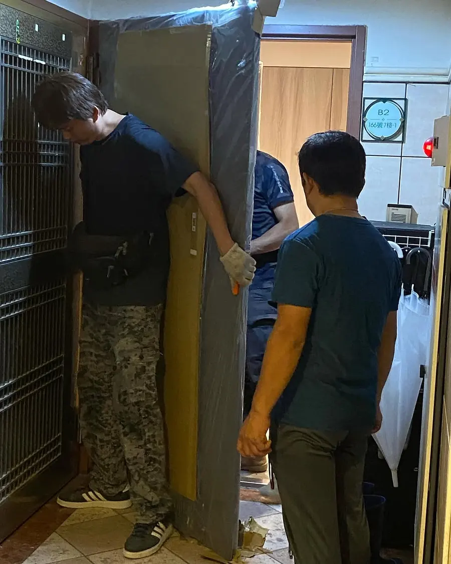 新北市永和區雙玄關門安裝施工實績照片 4