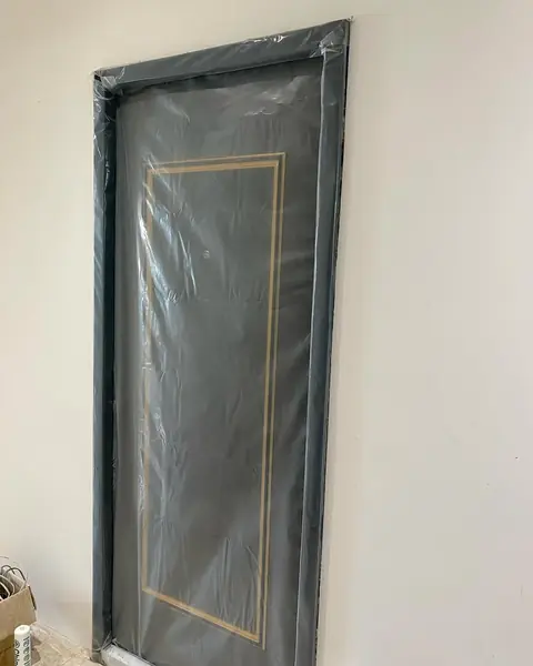 台北市單玄關門安裝施工實績照片 1