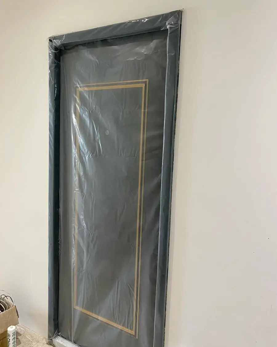 台北市單玄關門安裝施工實績照片 1