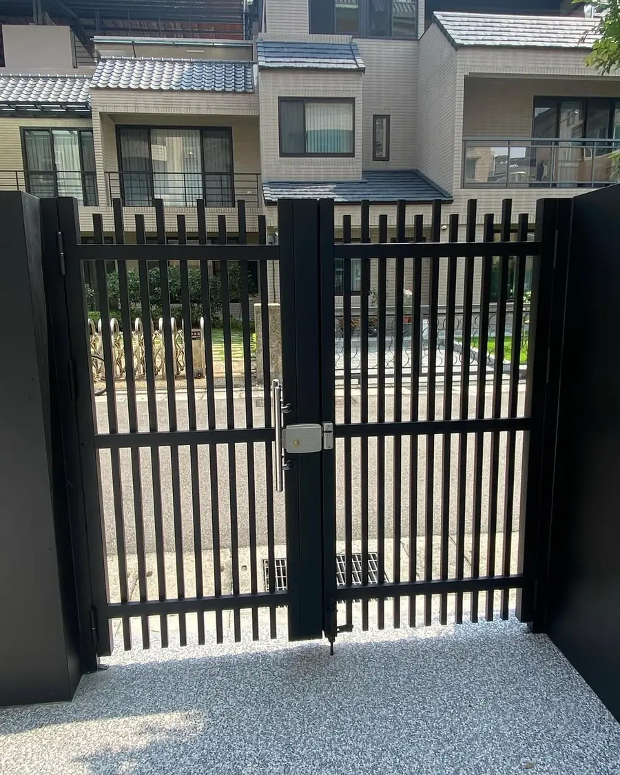 台北市北投區鐵柵門安裝施工實績照片 2