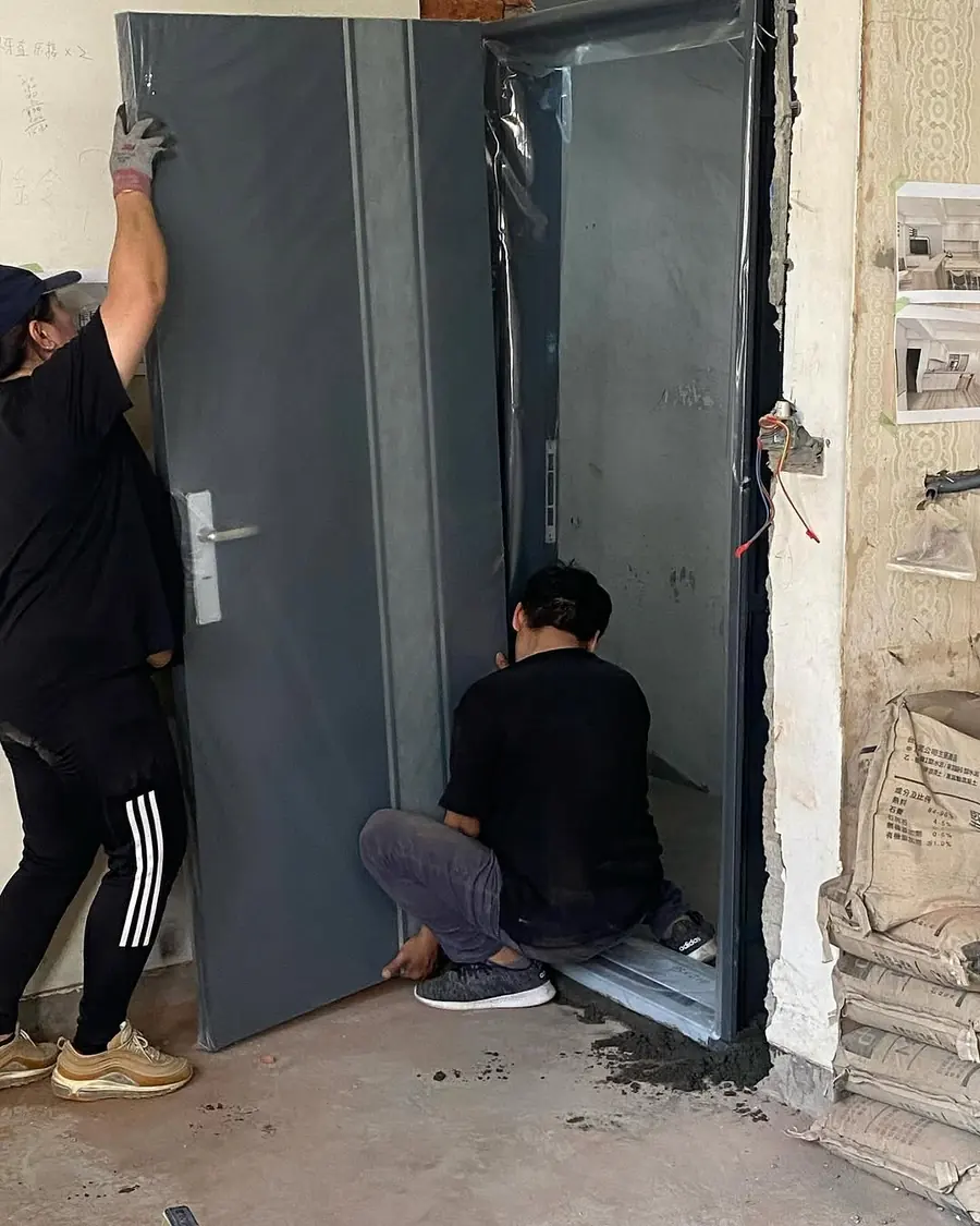 新北市板橋區雙玄關門安裝施工實績照片 5