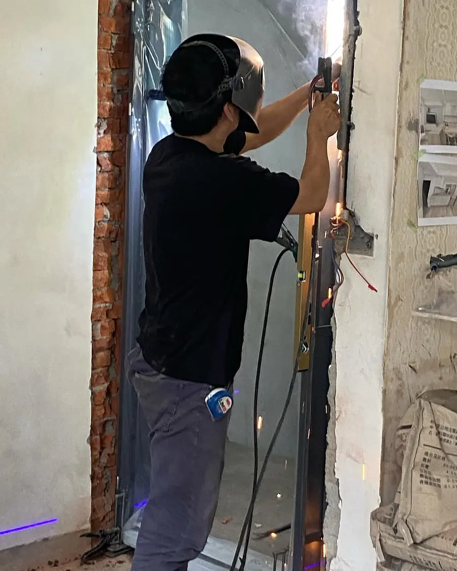新北市板橋區雙玄關門安裝施工實績照片 6