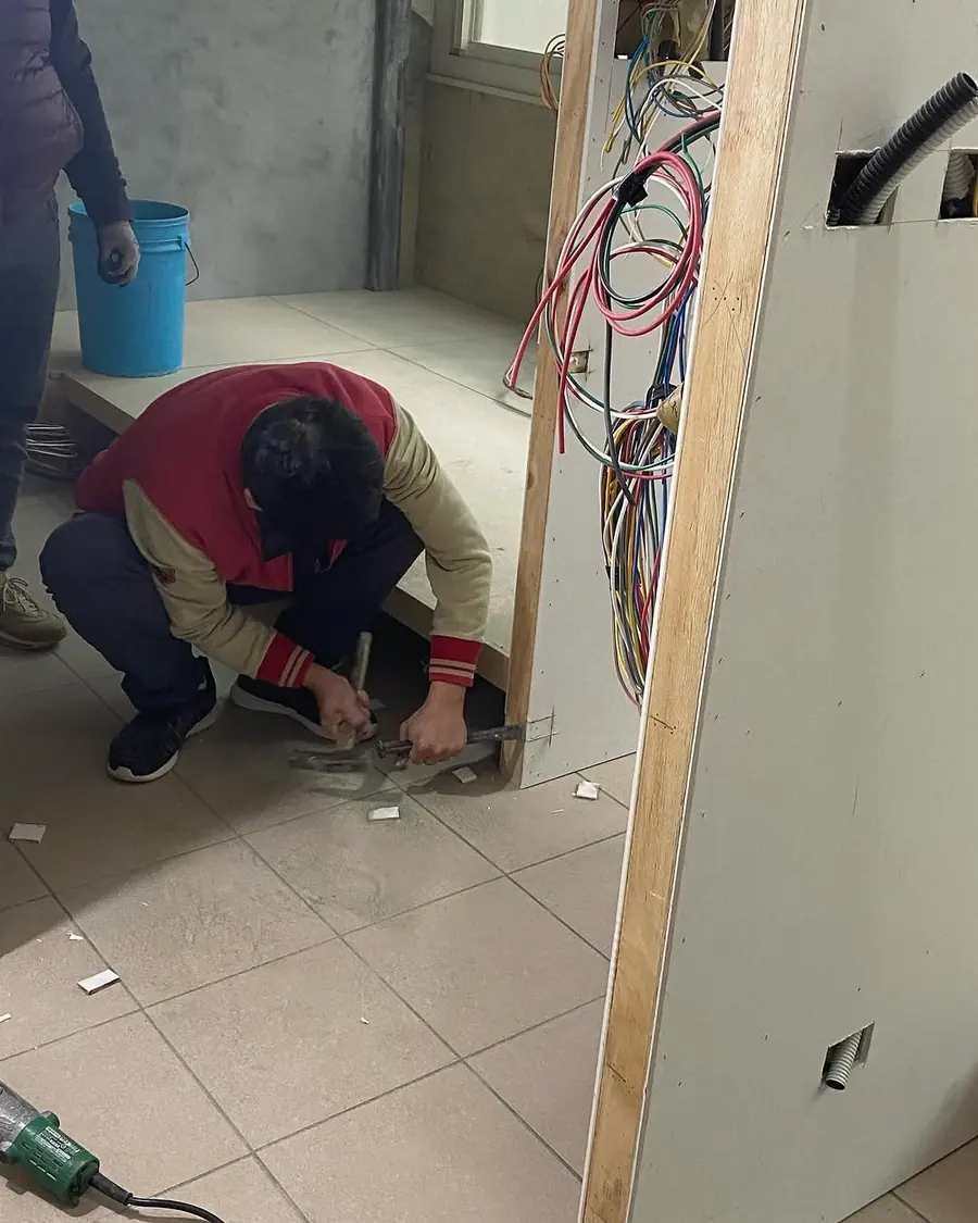 台北市單玄關門門框安裝（立框）實績照片 5